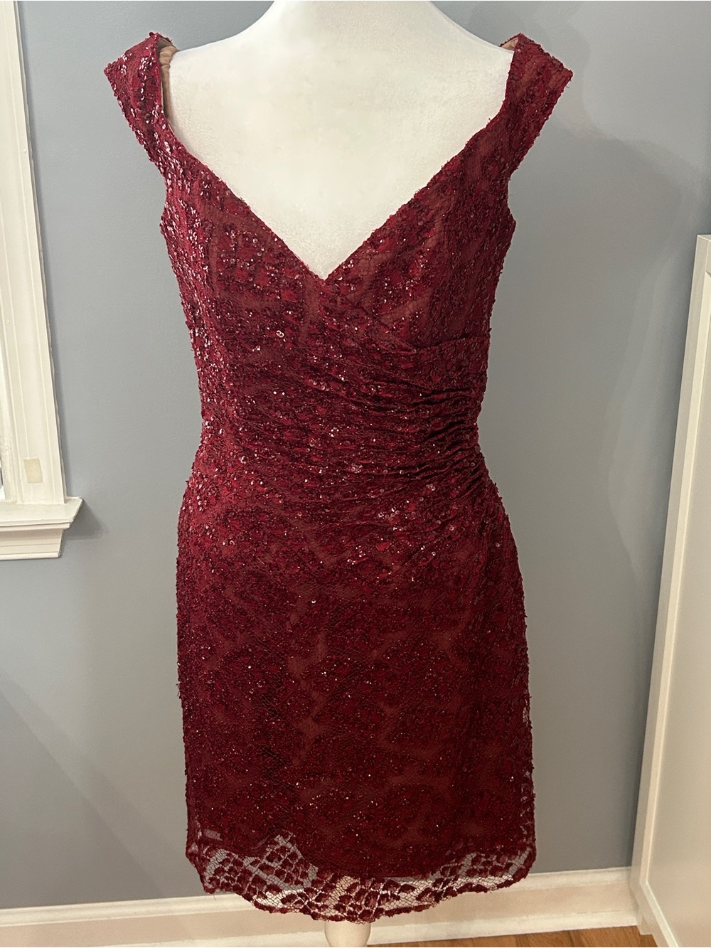 Liancarlo Couture Red Sequin Lace Cocktail Dress Cap Sleeve Women's Size 10